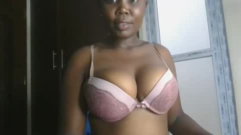 Snapshot of varlkay chatting on December 22, 2025, 5:32 pm VarlKay online show from December 22, 2025, 5:32 pm