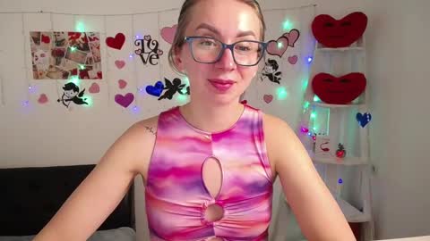 Snapshot of vasilisasii chatting on February 15, 2025, 4:12 pm Vasilisa online show from February 15, 2025, 4:12 pm