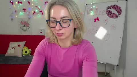 Vasilisa online show from May 3, 2026, 11:27 am