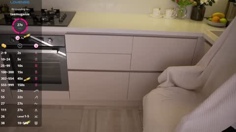 Vasilisa online show from November 3, 2025, 3:46 pm