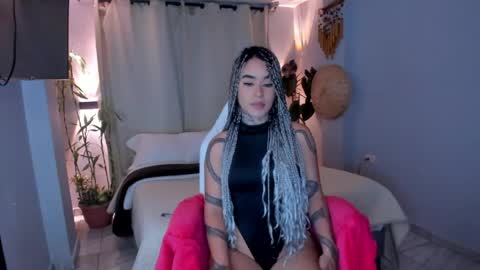 Vayolett Bass online show from May 14, 2026, 8:21 am