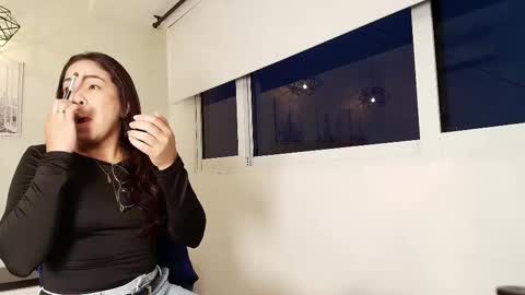 Victoria online show from November 7, 2025, 10:48 am