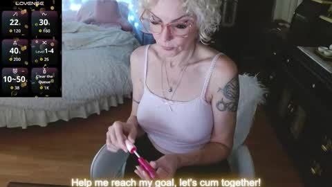 veafreeze online show from December 17, 2025, 5:57 am