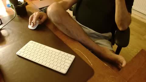 Snapshot of vedatsirke chatting on November 6, 2025, 8:54 pm vedatsirke online show from November 6, 2025, 8:54 pm