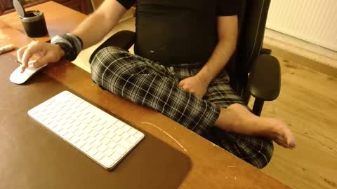 Snapshot of vedatsirke chatting on November 11, 2025, 7:58 pm vedatsirke online show from November 11, 2025, 7:58 pm