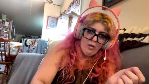 Veronica Lehane online show from December 15, 2024, 6:04 pm