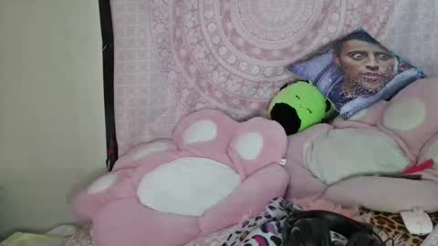 Veronica Lehane online show from January 5, 2025, 6:35 am