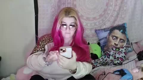 Veronica Lehane online show from January 17, 2025, 8:24 am