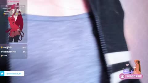 Snapshot of veesimons_dh chatting on March 8, 2025, 6:43 am Vee Simons online show from March 8, 2025, 6:43 am