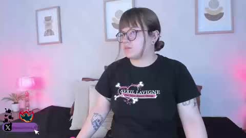 Snapshot of veesimons_dh chatting on September 11, 2025, 8:53 pm Vee Simons online show from September 11, 2025, 8:53 pm