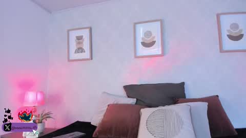 Snapshot of veesimons_dh chatting on September 13, 2025, 7:46 pm Vee Simons online show from September 13, 2025, 7:46 pm