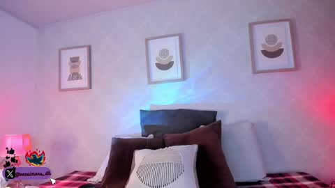 Snapshot of veesimons_dh chatting on September 22, 2025, 8:33 pm Vee Simons online show from September 22, 2025, 8:33 pm