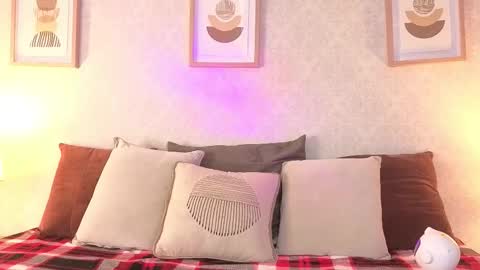 Snapshot of veesimons_dh chatting on November 1, 2025, 7:38 pm Vee Simons online show from November 1, 2025, 7:38 pm