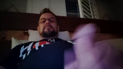 Snapshot of vegasdadbod chatting on June 18, 2026, 8:25 am vegasdadbod online show from June 18, 2026, 8:25 am