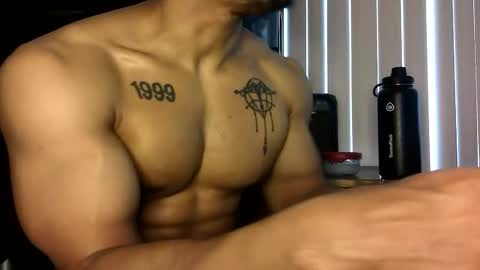 Vegas Love online show from February 1, 2026, 11:03 pm