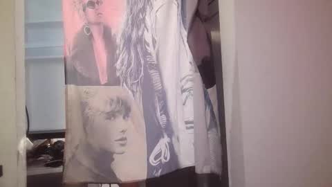 Snapshot of vegasmd chatting on February 2, 2026, 9:41 am vegasmd online show from February 2, 2026, 9:41 am