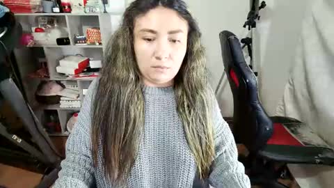 Im VelaI will be Christmas and New Year with my family December 22 to January 13 I will miss you guys. online show from April 20, 2026, 4:04 am