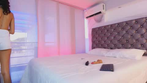 Snapshot of velunawings chatting on March 4, 2026, 7:20 pm Barbie luna online show from March 4, 2026, 7:20 pm