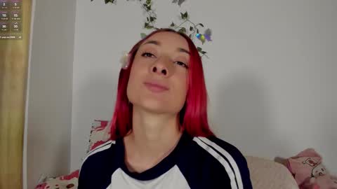 Snapshot of velvet_00 chatting on March 11, 2026, 11:33 pm velvet_00 online show from March 11, 2026, 11:33 pm