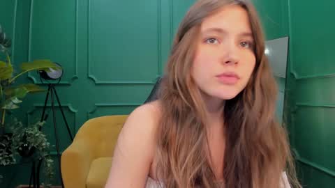Snapshot of velvet_cherry chatting on January 23, 2025, 4:48 pm velvet_cherry online show from January 23, 2025, 4:48 pm