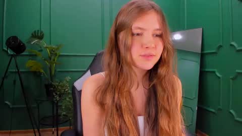 Snapshot of velvet_cherry chatting on February 21, 2025, 6:48 pm velvet_cherry online show from February 21, 2025, 6:48 pm
