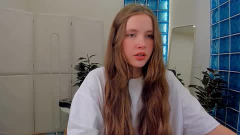 Snapshot of velvet_cherry chatting on March 11, 2025, 6:19 pm velvet_cherry online show from March 11, 2025, 6:19 pm