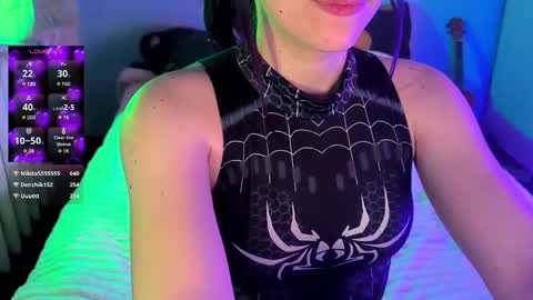 Snapshot of velvet_siren chatting on March 12, 2025, 9:24 pm Violet online show from March 12, 2025, 9:24 pm