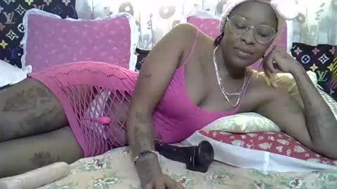 Snapshot of velvet_temptress chatting on September 23, 2025, 5:43 am velvet online show from September 23, 2025, 5:43 am