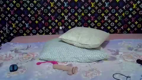 velvet online show from February 3, 2026, 6:22 am