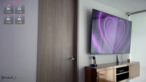 Snapshot of velvetsinx chatting on September 16, 2025, 7:59 pm Velvet online show from September 16, 2025, 7:59 pm