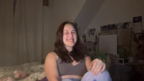 Snapshot of velvetsirenn chatting on June 16, 2026, 8:11 pm velvetsirenn online show from June 16, 2026, 8:11 pm