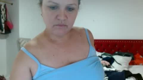 venecasexy44 online show from June 17, 2026, 3:02 pm