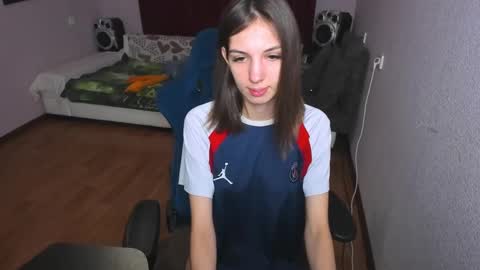 Snapshot of veneradi615 chatting on February 22, 2025, 3:58 pm veneradi615 online show from February 22, 2025, 3:58 pm