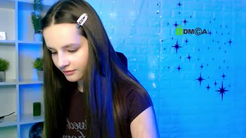 venezia_barton online show from March 12, 2026, 10:10 am