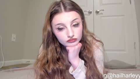 Harley   instahailharleyy online show from December 28, 2024, 2:01 am