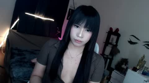 Snapshot of veniceseduction chatting on June 15, 2026, 11:45 am veniceseduction online show from June 15, 2026, 11:45 am