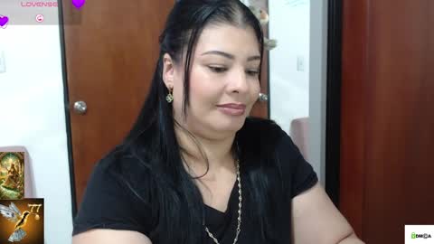 HI IM VENUS SMALL BOOBS  BIG HEART WARM PUSSY online show from April 8, 2026, 9:59 pm