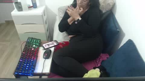 venus496613 online show from January 15, 2026, 11:19 pm