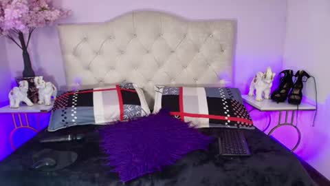 eva online show from July 28, 2026, 8:52 pm