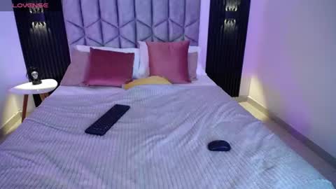 venus_999_ online show from July 2, 2026, 10:16 pm