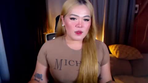 Snapshot of venus_colly chatting on July 19, 2026, 6:00 pm I am Colly Your mystery girl online show from July 19, 2026, 6:00 pm