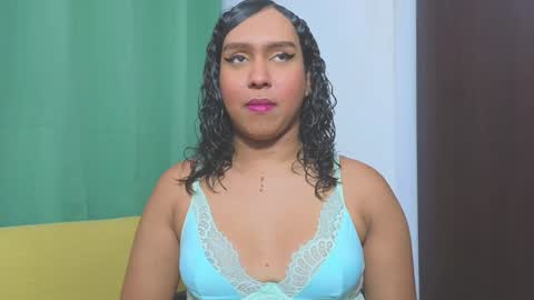 Luisa online show from December 6, 2024, 11:36 pm