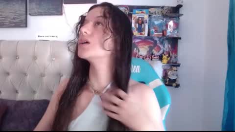 Snapshot of venusandfantashi_gh1 chatting on February 9, 2025, 5:43 pm venusHelp me reach 100 like honey online show from February 9, 2025, 5:43 pm