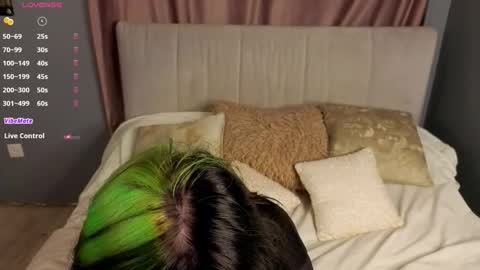 Snapshot of veolatownson chatting on October 23, 2025, 8:07 pm Erica online show from October 23, 2025, 8:07 pm