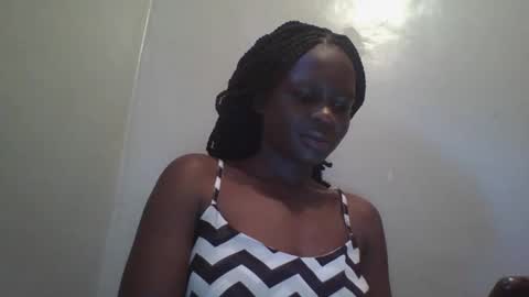 vera_bright online show from February 19, 2025, 8:22 am