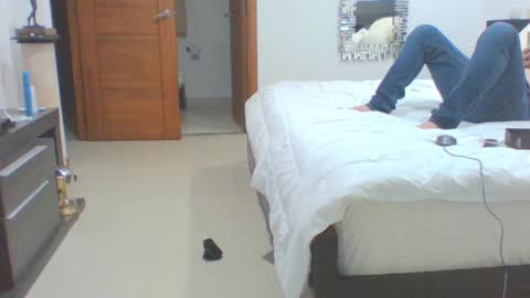 Snapshot of vergagolosa22 chatting on November 1, 2025, 4:25 am vergagolosa22 online show from November 1, 2025, 4:25 am