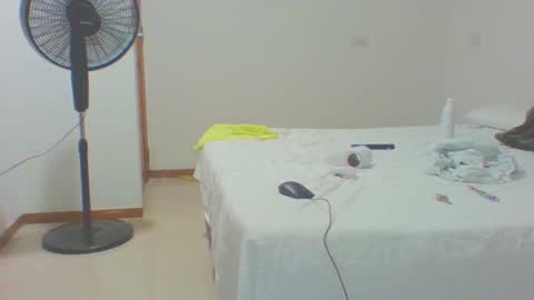 Snapshot of vergagolosa22 chatting on November 10, 2025, 5:28 am vergagolosa22 online show from November 10, 2025, 5:28 am