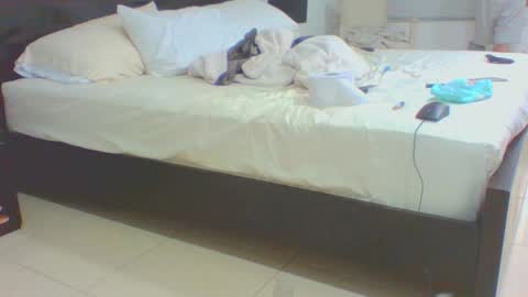 vergagolosa22 online show from February 5, 2026, 5:45 am