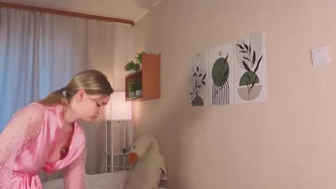 Snapshot of verocat chatting on September 12, 2025, 4:12 am Veronica online show from September 12, 2025, 4:12 am