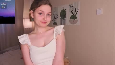 Snapshot of verocat chatting on September 16, 2025, 6:25 am Veronica online show from September 16, 2025, 6:25 am